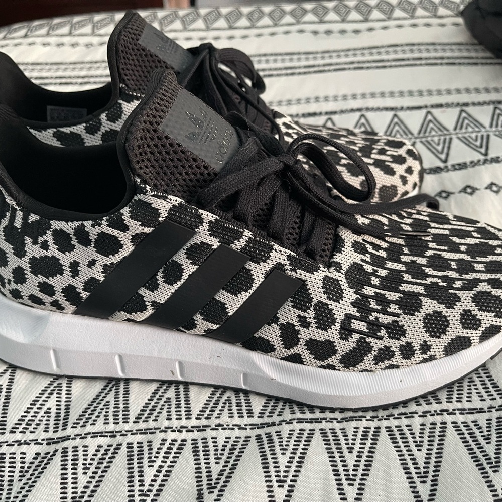 Adidas Women's Swift Run 1.0 Sneaker - Picture 2 of 3